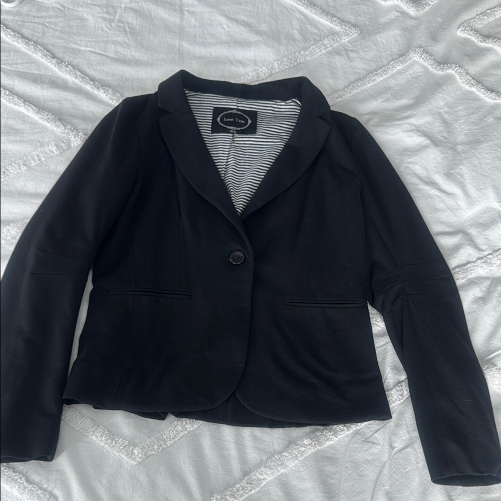 Love Tree Women's Black Blazer